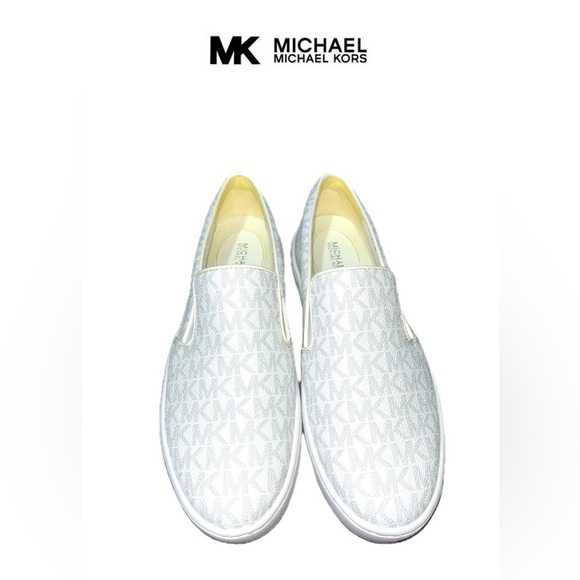 MICHAEL Michael Kors Teddi Signature Logo Slip-On Sneaker,Bright White,Size 6.5M - Picture 12 of 12